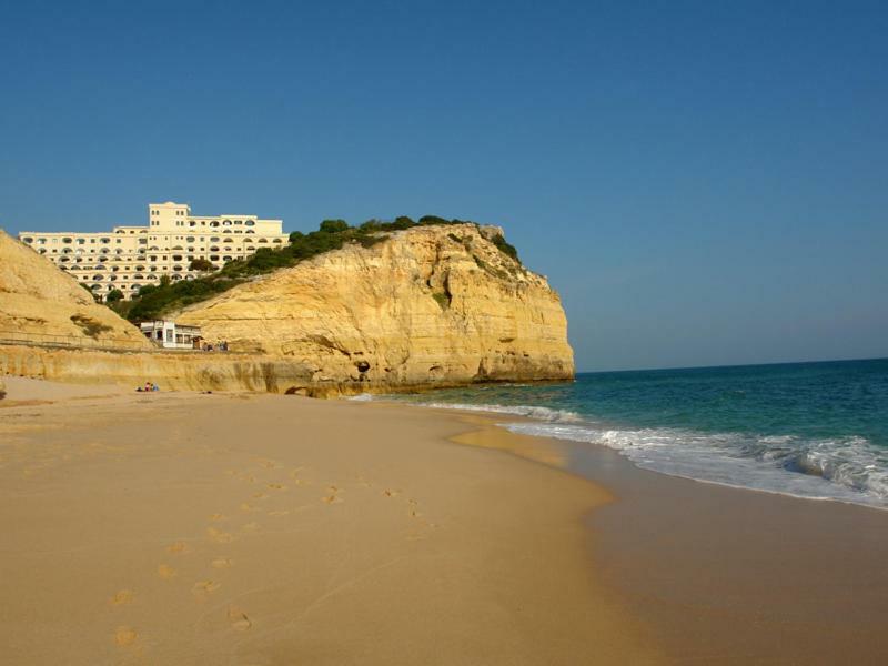 Os Reais - Apt In Front Of The Beach In Centeanes Carvoeiro  Eksteriør billede